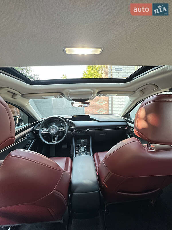 Седан Mazda 3 2022 в Черкассах
