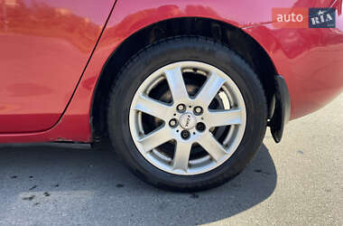 Седан Mazda 3 2006 в 