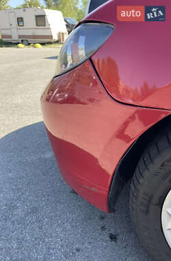 Седан Mazda 3 2006 в 