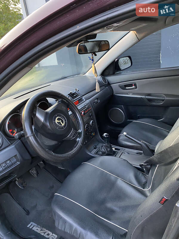 Седан Mazda 3 2006 в Богородчанах