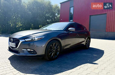 Хэтчбек Mazda 3 2017 в 