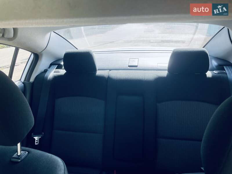 Седан Mazda 3 2008 в Полтаве