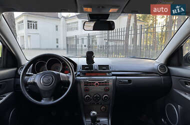 Седан Mazda 3 2006 в 