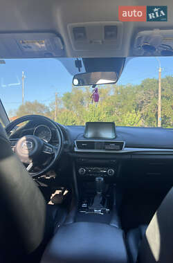 Хэтчбек Mazda 3 2017 в 