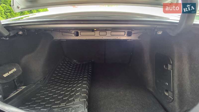 Седан Mazda 3 2018 в Львові