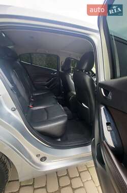 Седан Mazda 3 2018 в 