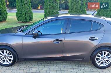 Хэтчбек Mazda 3 2016 в 