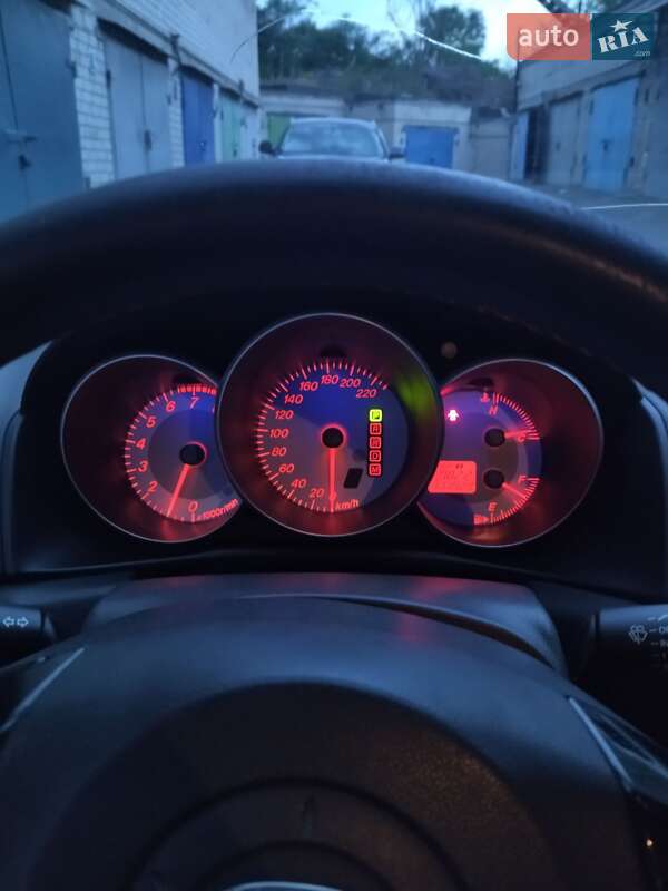 Седан Mazda 3 2008 в Днепре