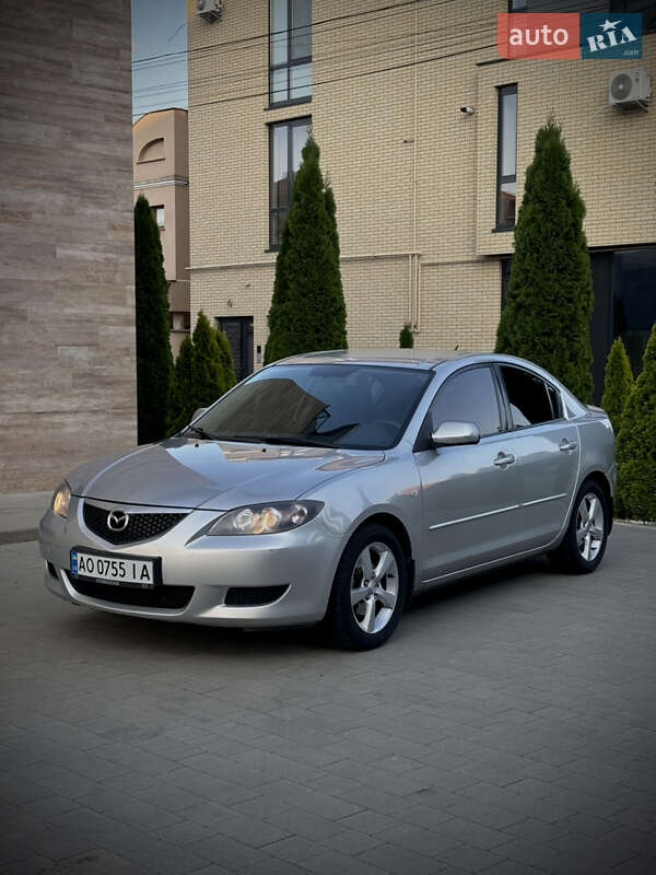 Седан Mazda 3 2006 в 