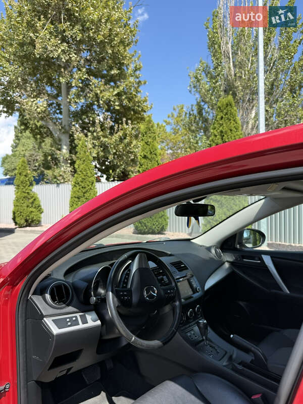 Седан Mazda 3 2013 в Одессе