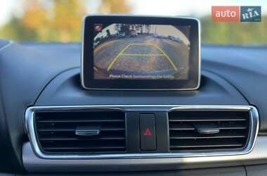 Седан Mazda 3 2014 в 