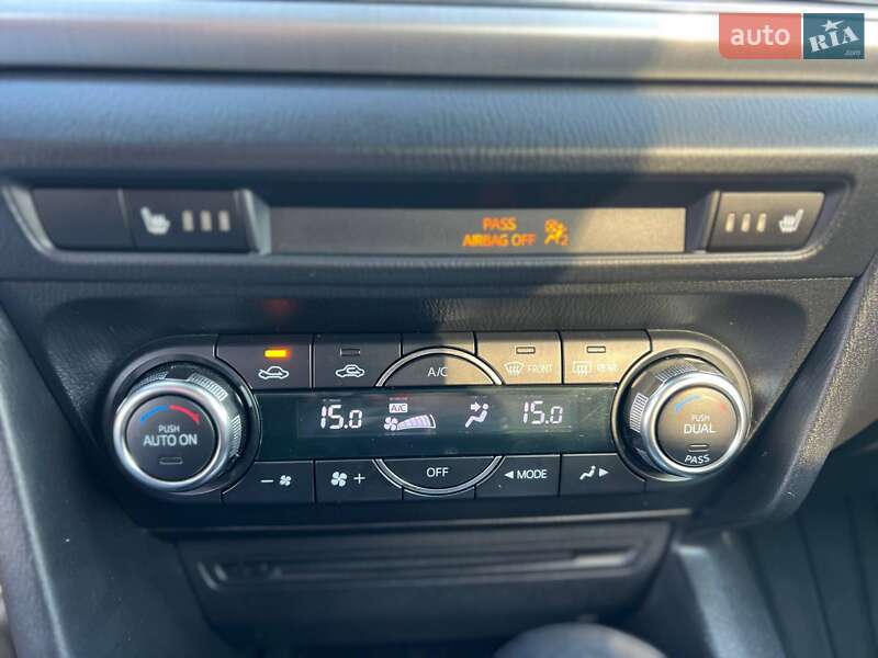 Седан Mazda 3 2014 в Стрые