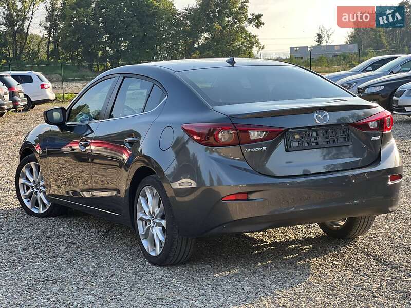 Седан Mazda 3 2014 в Стрые