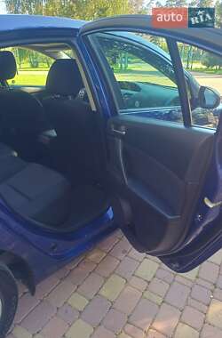 Седан Mazda 3 2013 в 