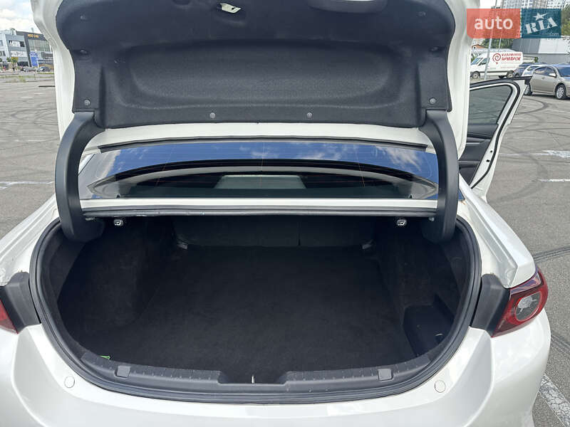 Седан Mazda 3 2022 в Києві