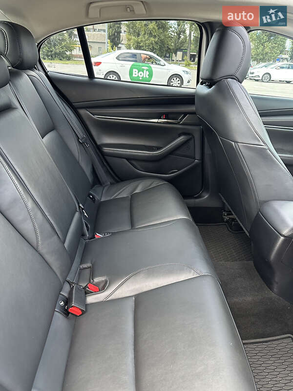 Седан Mazda 3 2022 в Києві