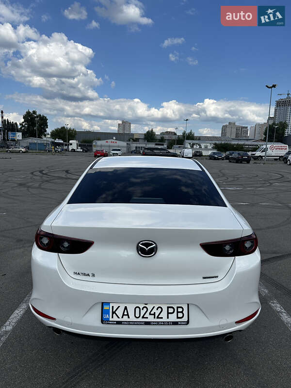 Седан Mazda 3 2022 в Києві