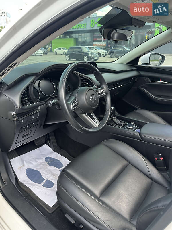 Седан Mazda 3 2022 в Києві