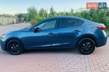 Седан Mazda 3 2017 в 