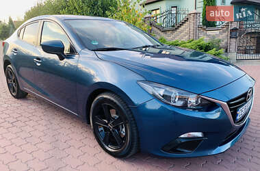 Седан Mazda 3 2017 в 