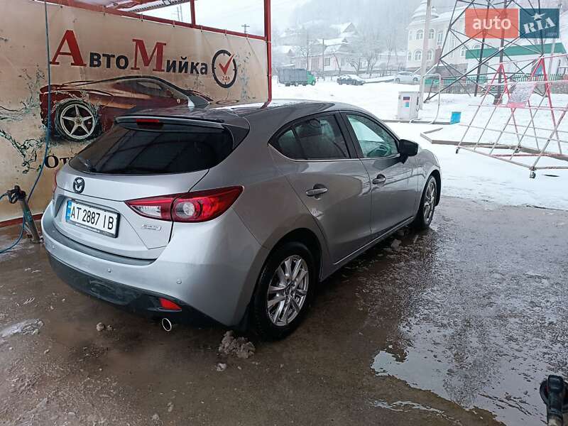 Хэтчбек Mazda 3 2014 в Косове