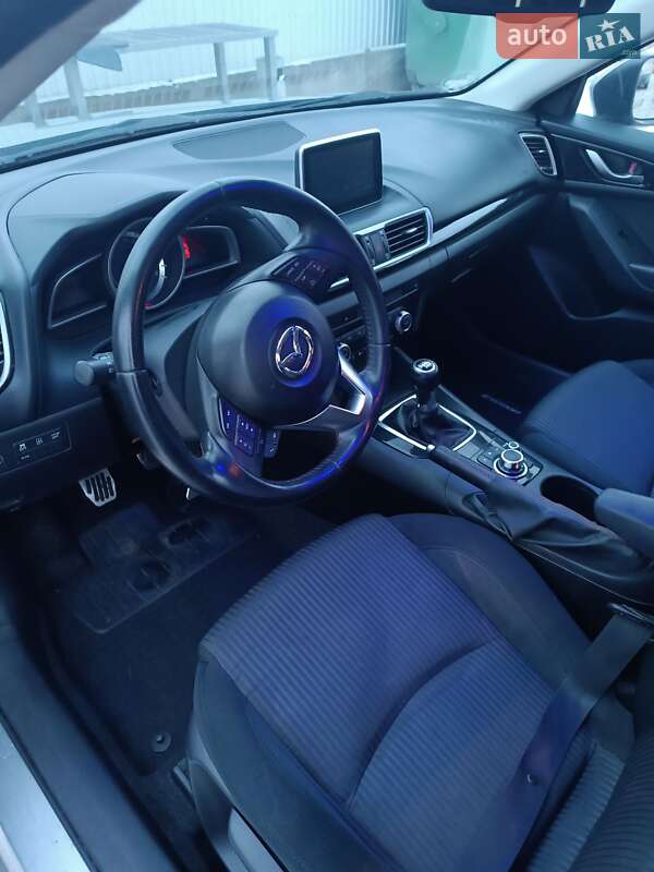 Хэтчбек Mazda 3 2014 в Косове