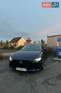 Седан Mazda 3 2019 в Киеве