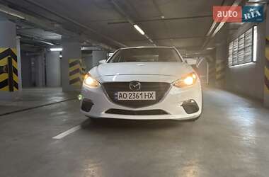 Седан Mazda 3 2015 в 