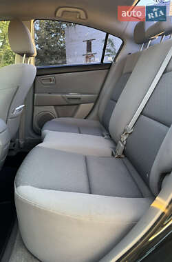 Седан Mazda 3 2006 в 