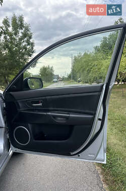 Седан Mazda 3 2005 в 