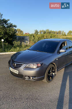 Седан Mazda 3 2004 в 