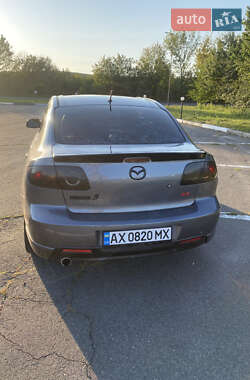 Седан Mazda 3 2004 в 
