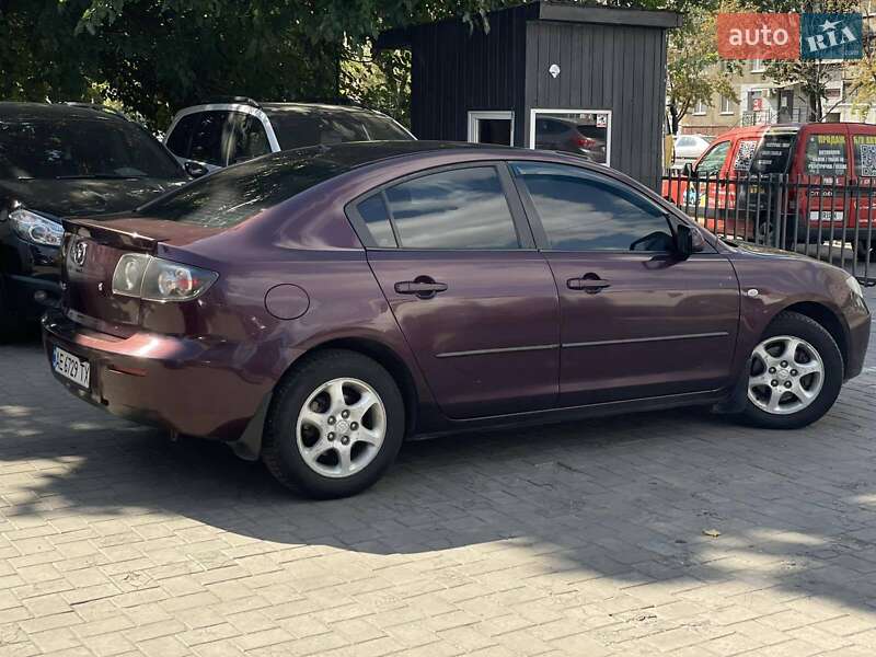 Седан Mazda 3 2007 в Дніпрі