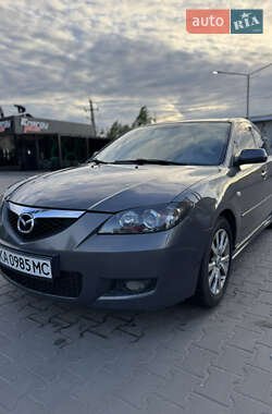 Седан Mazda 3 2007 в Софиевской Борщаговке