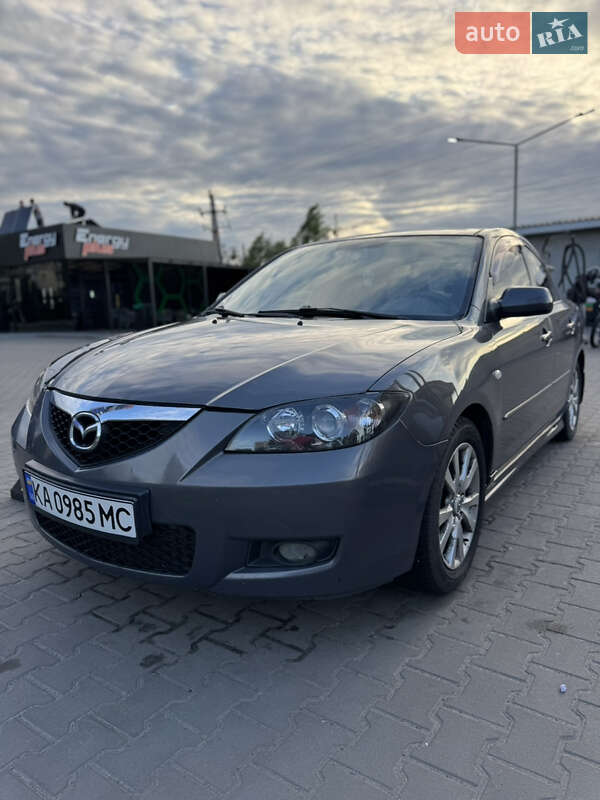 Седан Mazda 3 2007 в 