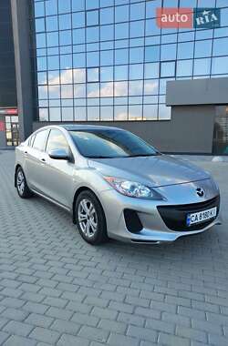 Седан Mazda 3 2012 в Черкассах
