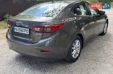 Седан Mazda 3 2013 в 