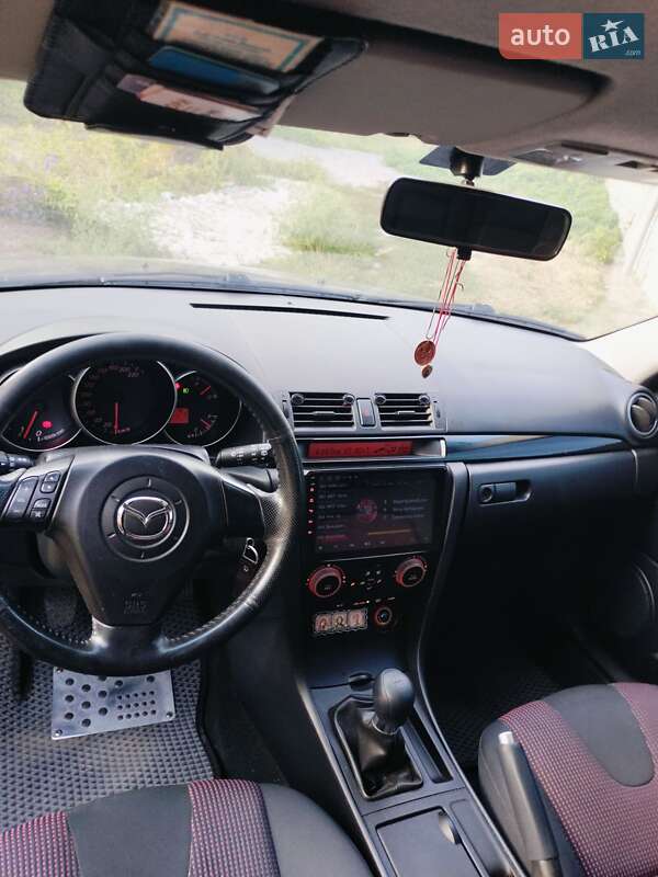 Хэтчбек Mazda 3 2006 в Днепре