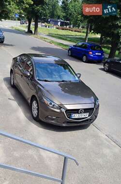 Седан Mazda 3 2017 в Києві