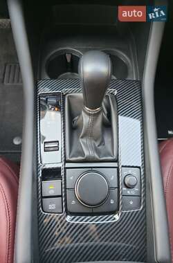 Седан Mazda 3 2023 в 