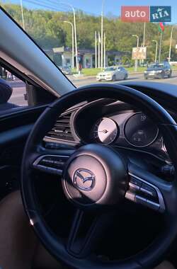 Седан Mazda 3 2021 в Киеве