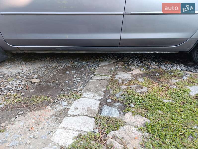 Хэтчбек Mazda 3 2005 в Первомайске
