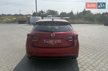 Хэтчбек Mazda 3 2017 в 