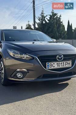 Хэтчбек Mazda 3 2014 в 