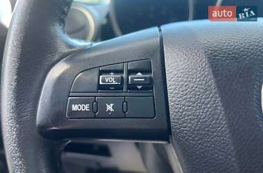 Хэтчбек Mazda 3 2011 в 
