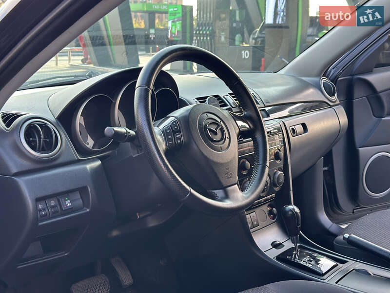 Седан Mazda 3 2009 в Днепре
