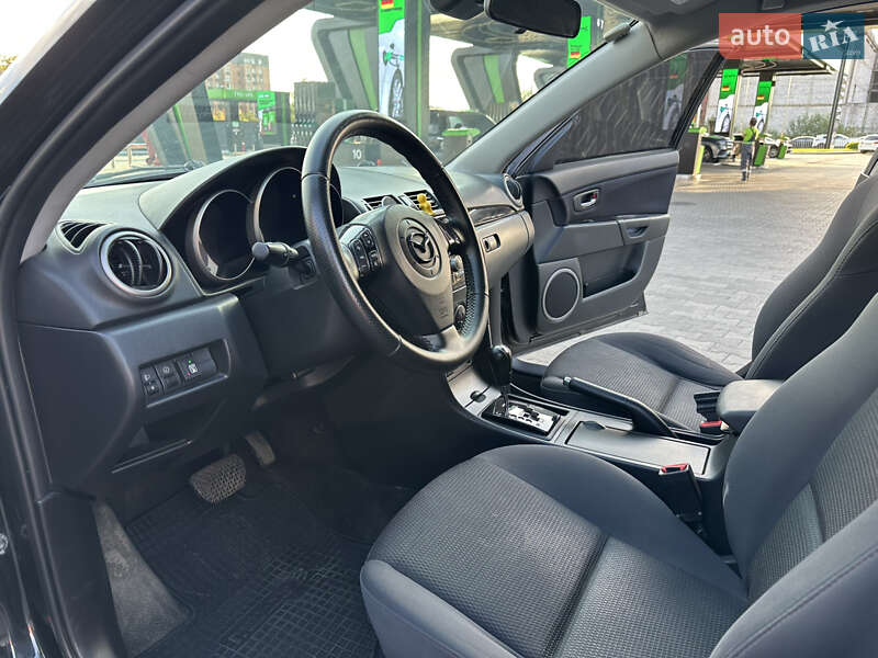 Седан Mazda 3 2009 в Днепре