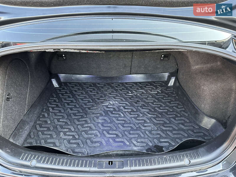 Седан Mazda 3 2009 в Днепре