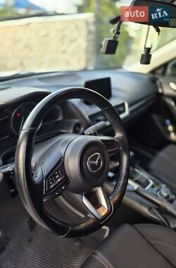 Седан Mazda 3 2017 в 