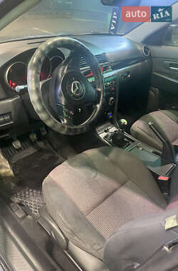 Хэтчбек Mazda 3 2005 в 